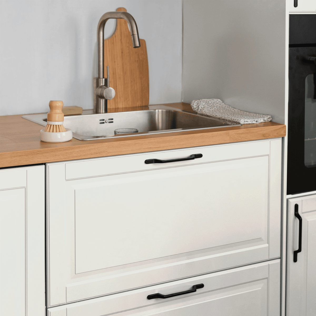 Derendo Möbelfarbe Altweiss 2,5 L – Holzfarbe für Innen – Ohne Schleifen, Hochdeckend & Wasserbasiert – Für Möbel, Türen & Küchen – Umweltfreundlich & Geruchsarm in – Produktbild von Derendo
